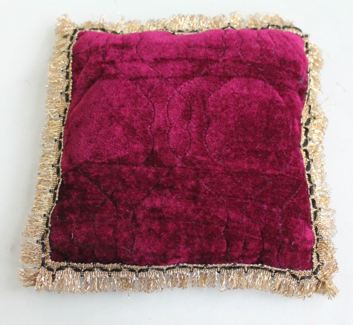 Р2486  Подушка орденская (бархат стеган.) 20*20