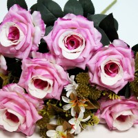 Бело-розовый