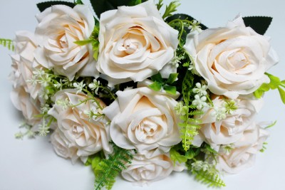 Б12258 Б/С Бук.11гол.открытых роз с дорогим лист."Амалия"39см