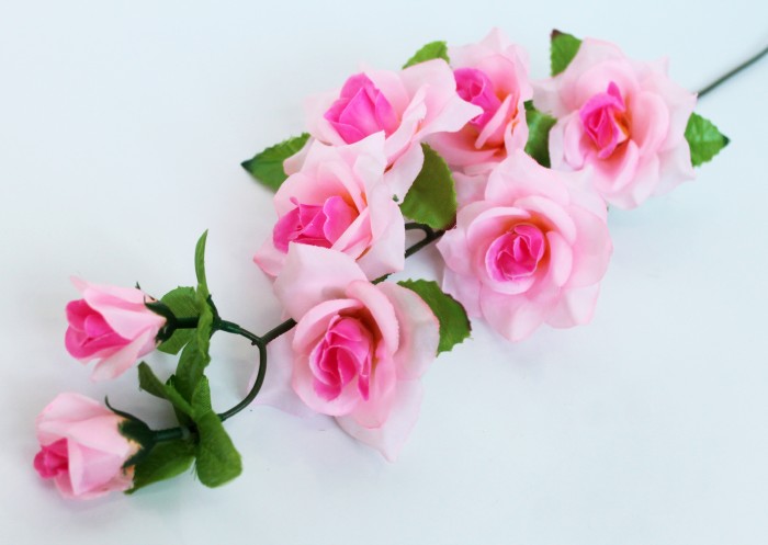 В1009 Б/С Вет. крупная голова розы каскад"Мал.леди"8г.55см(10шт)