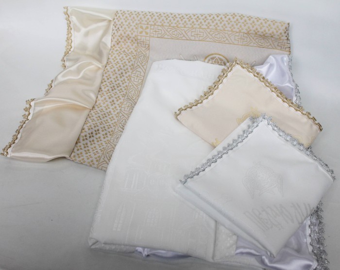 Р11094 Комплект "Крест, молитва, храм" жаккард с воланам