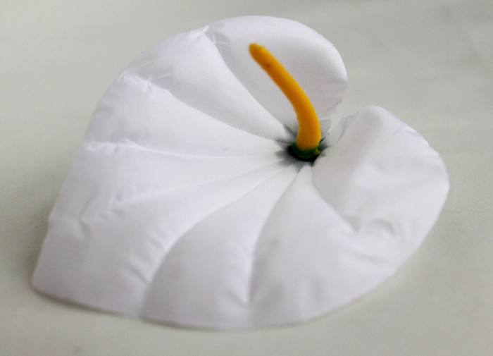 Г10791 Калла"Ручеек"с тычинкой d=10см(600микс)