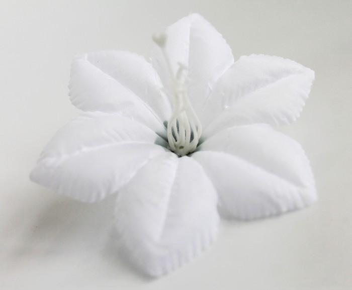 Г11720 Клематис 3 цвета с тычин."Муха"d=10см(100шт)