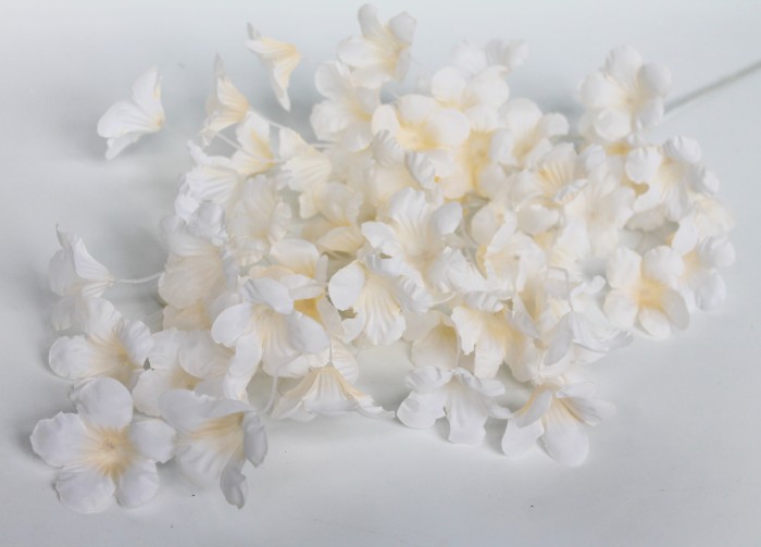 В11538 Б/С Ветка компанула-свадебная флористика 4в.72цв.Н102см(5шт)