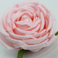 нежно-розовый