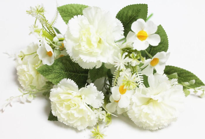 Б12066 Б/С Букет гвоздики 7 веток с доб."Улыбка"31см(20шт)