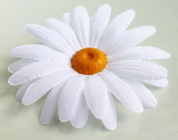 Г460 Ромашка крупная 14см из толстого хлопка с большой желт.серединой(100шт/2000шт)