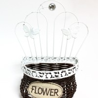 коричневый