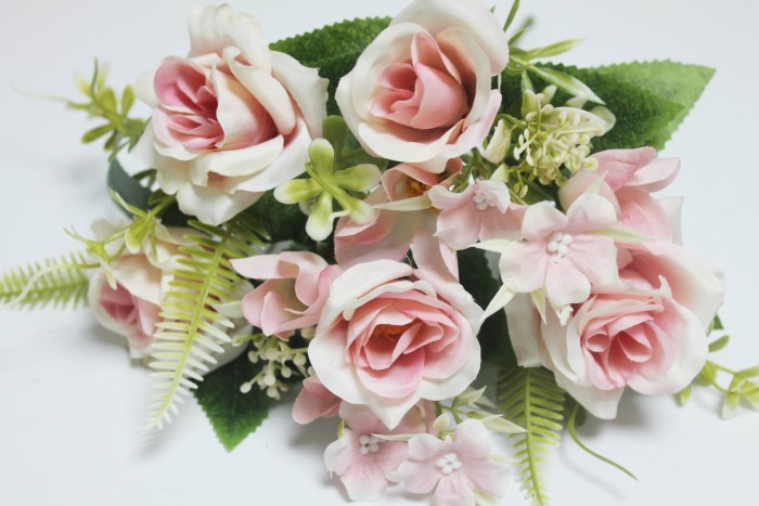 Б12230 Б/С Букет евро роз с добав."Мальта"5в.H29см(10микс)