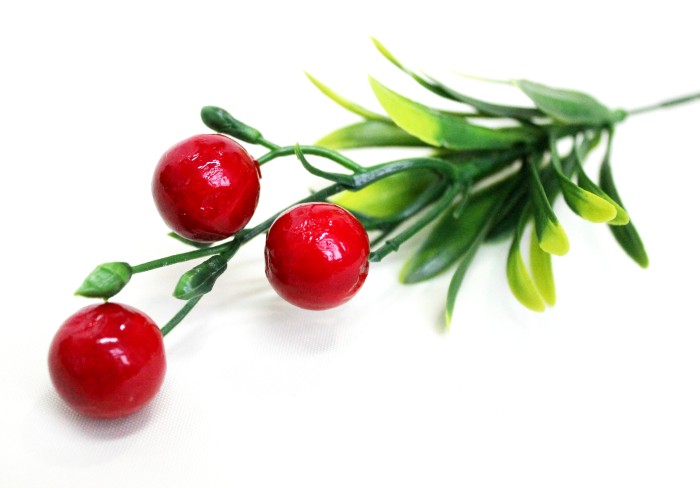 В11270 Б/С Ягоды крупной брусники на ветке Н32см(100шт)