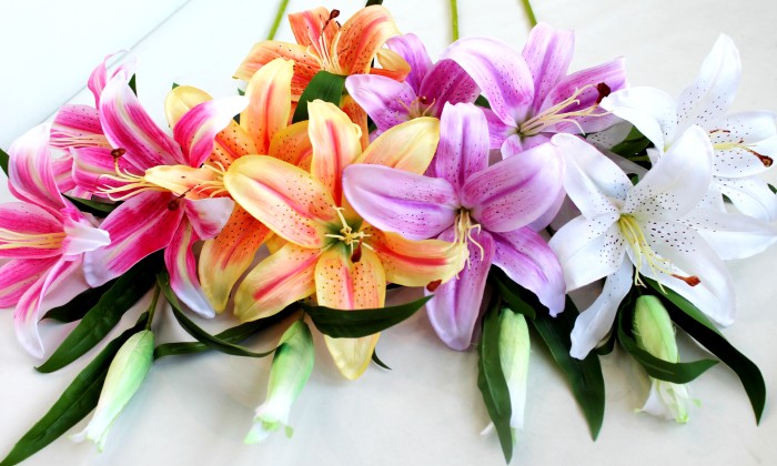 В9011 Б/С Ветка лилии"Янтарная"3г.+1б.Н103см(4шт)