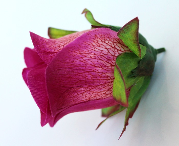 Г11339 Б/С Бутон розы бутылочной в розетке Н=9см(20шт)