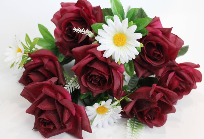 Б11884 Букет 7 роз и 3 ромашки с добавками 10вет.47см(10шт)