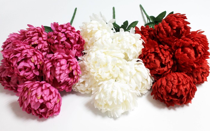 Б12089 Букет хризантем 17слоев 17см 3цвета"Гималайская"7г.60см